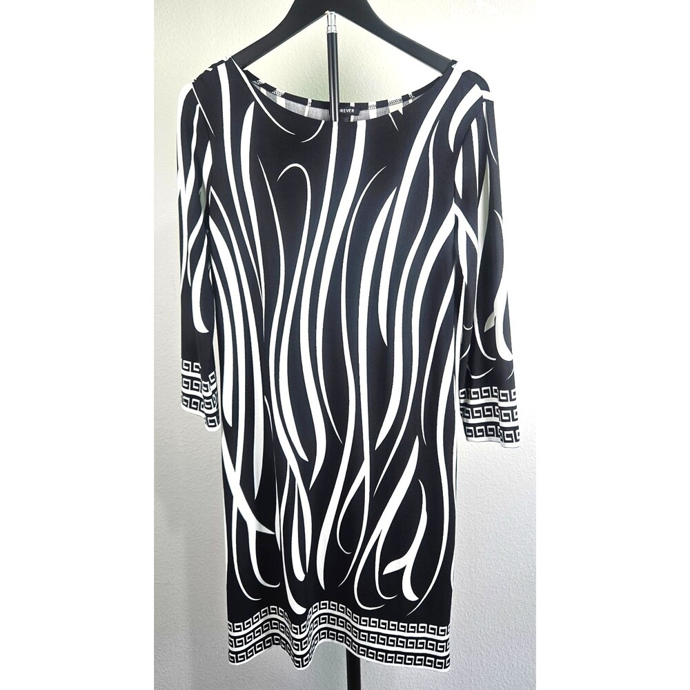 Forever Black White Zebra Print Sheath Dress Women's‎ M 3/4 Sleeve Stretch